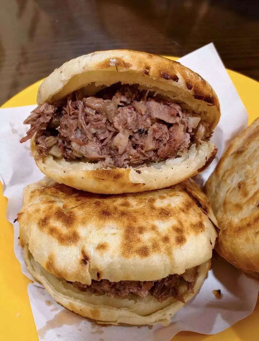 中华美食街：33省风味一网打尽，世博餐饮航母震撼登场！