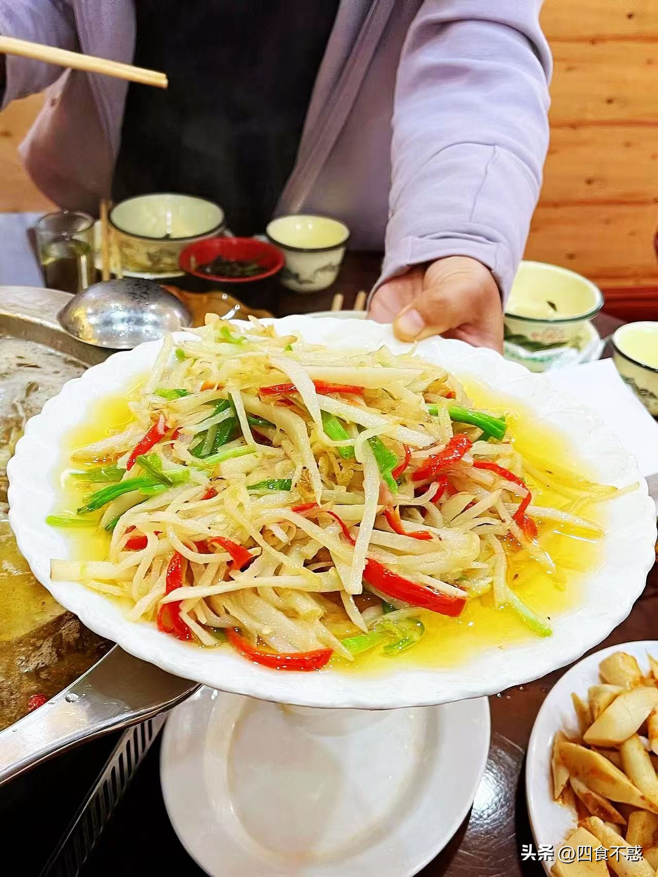 低调的昭通快藏不住了，其貌不扬的美食竟然这么好吃！(图22)