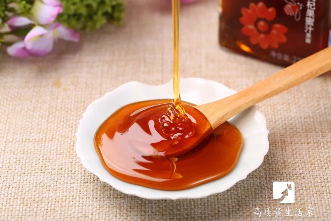 把白酒倒进蜂蜜里,假蜂蜜立刻现原形,再也不怕买到假的了!(图5)