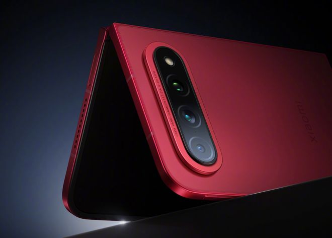 小米18 Fold售价或超万元，全家桶新品马上来！