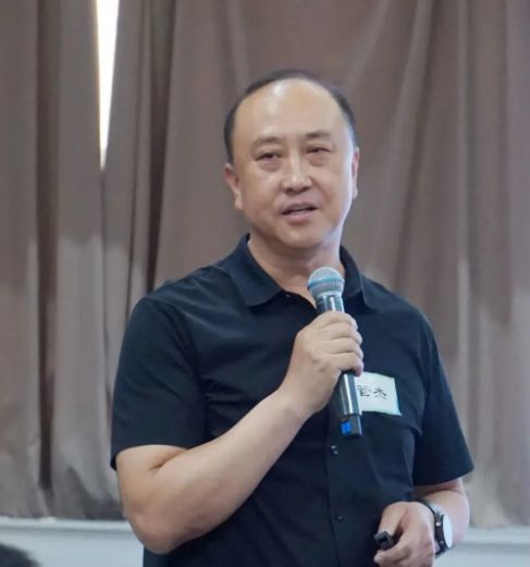 北京十二中校长管杰：校长最缺的，不是数据，而是“看问题的眼睛”(图2)