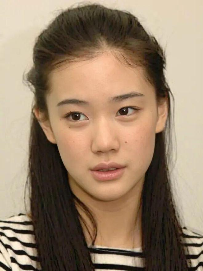 看到41岁的苍井优，她们说：不当少女也挺好(图7)
